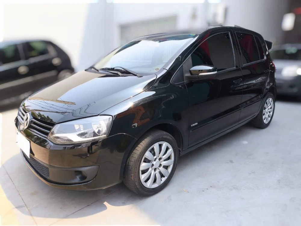 VW - VolksWagen Fox 1.6 Mi Total Flex 8V 5p