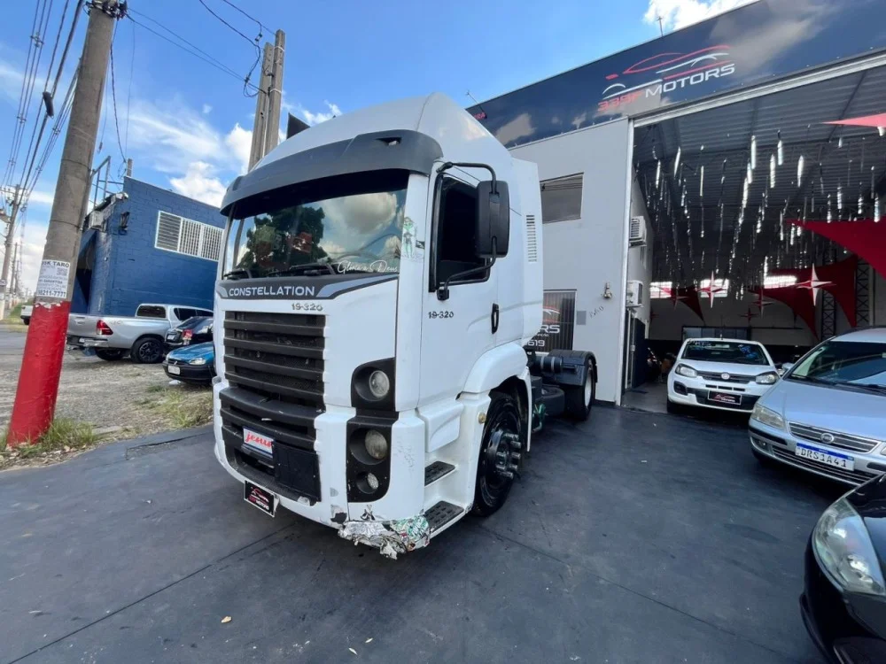 VOLKSWAGEN 19-320 E Constellation Titan Tractor 2p