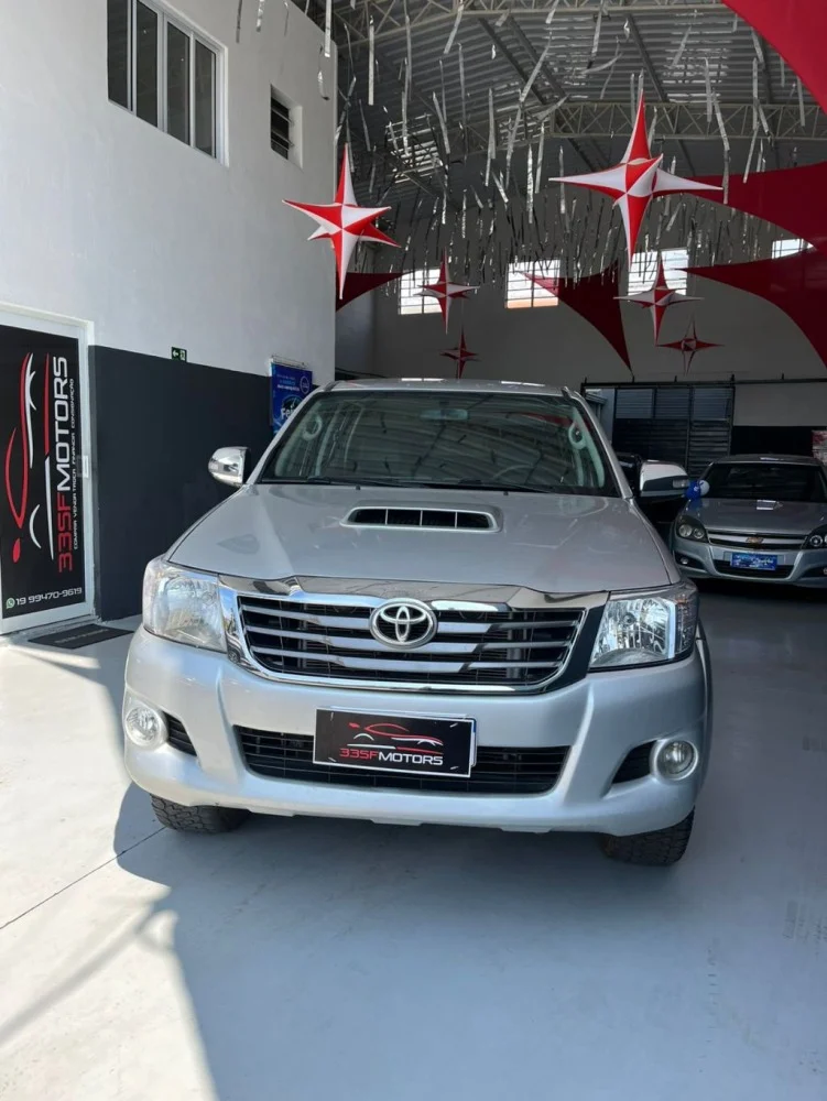 Toyota Hilux CD SRV D4-D 4x4 3.0 TDI Diesel Aut